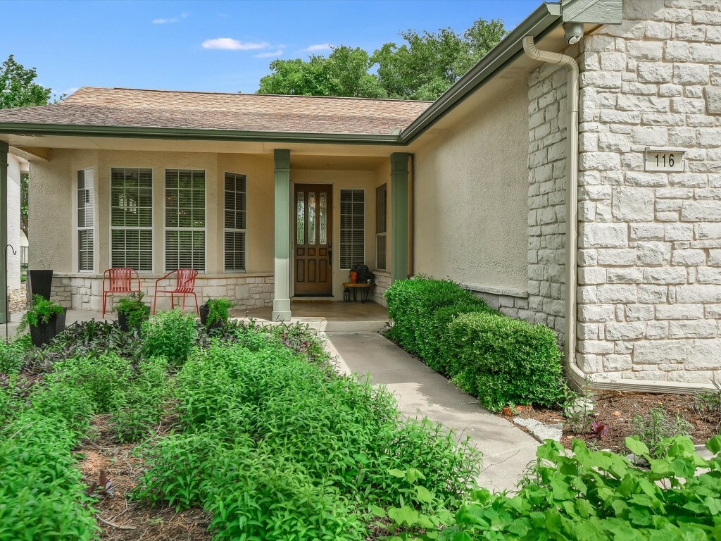 Property Photo:  116 Running Water Street  TX 78633 