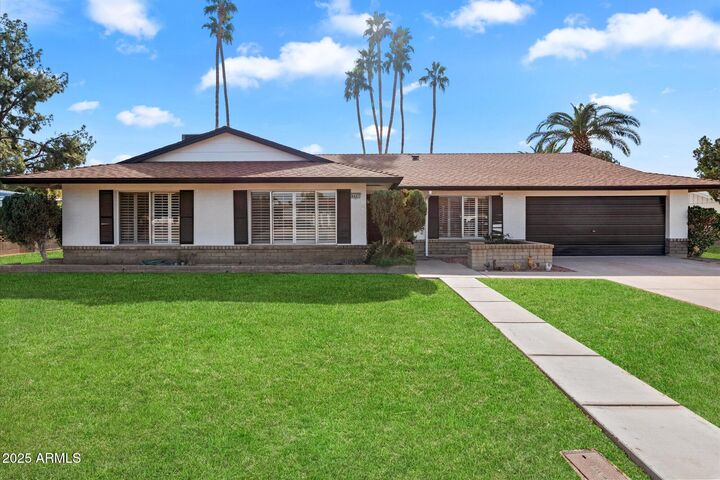 Property Photo: 4421 W Laurie Lane AZ 85302