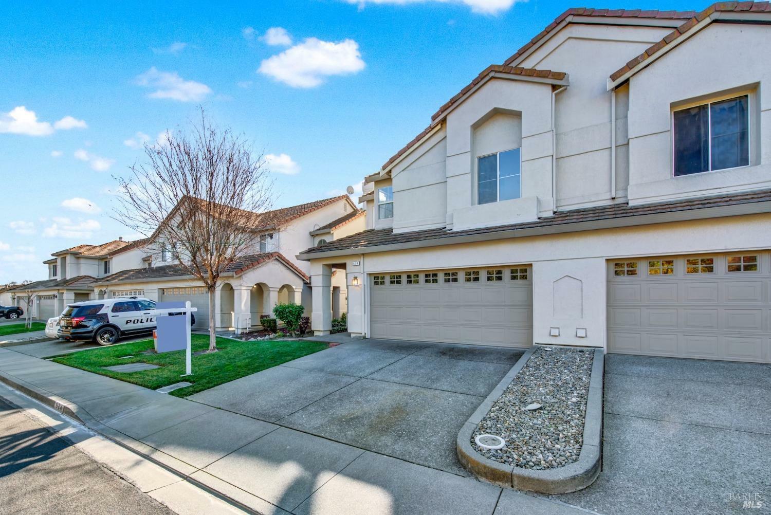 Property Photo:  824 Syracuse Drive  CA 95687 