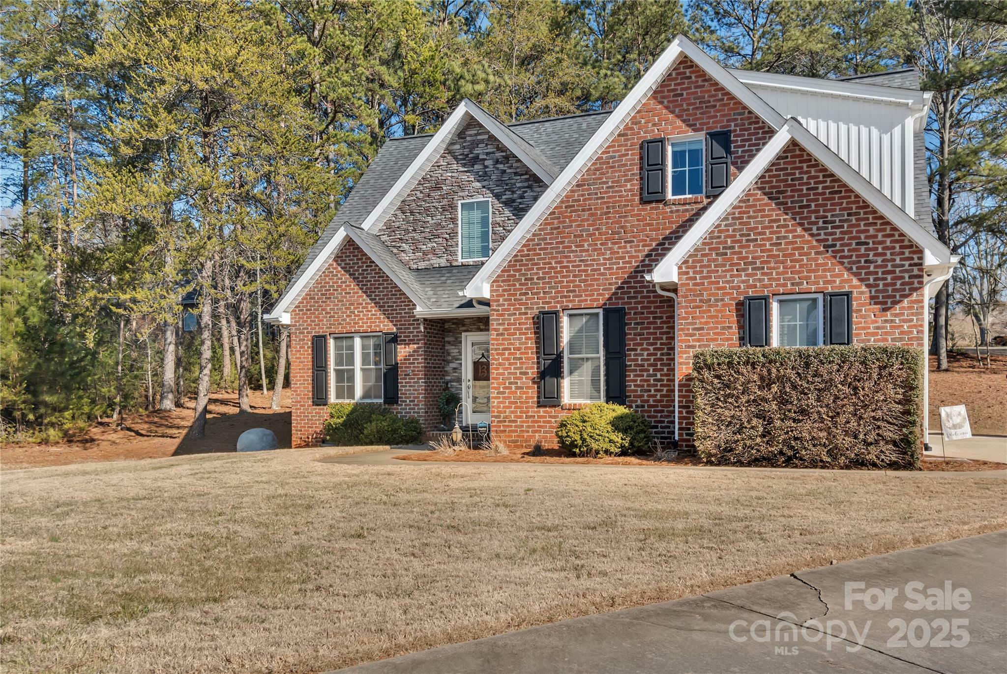 305 Goldfinch Court  Shelby NC 28150 photo