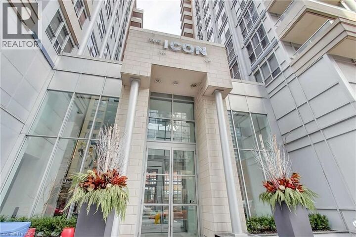 Property Photo: 250 Wellington Street West 1435 ON M5V 3P6