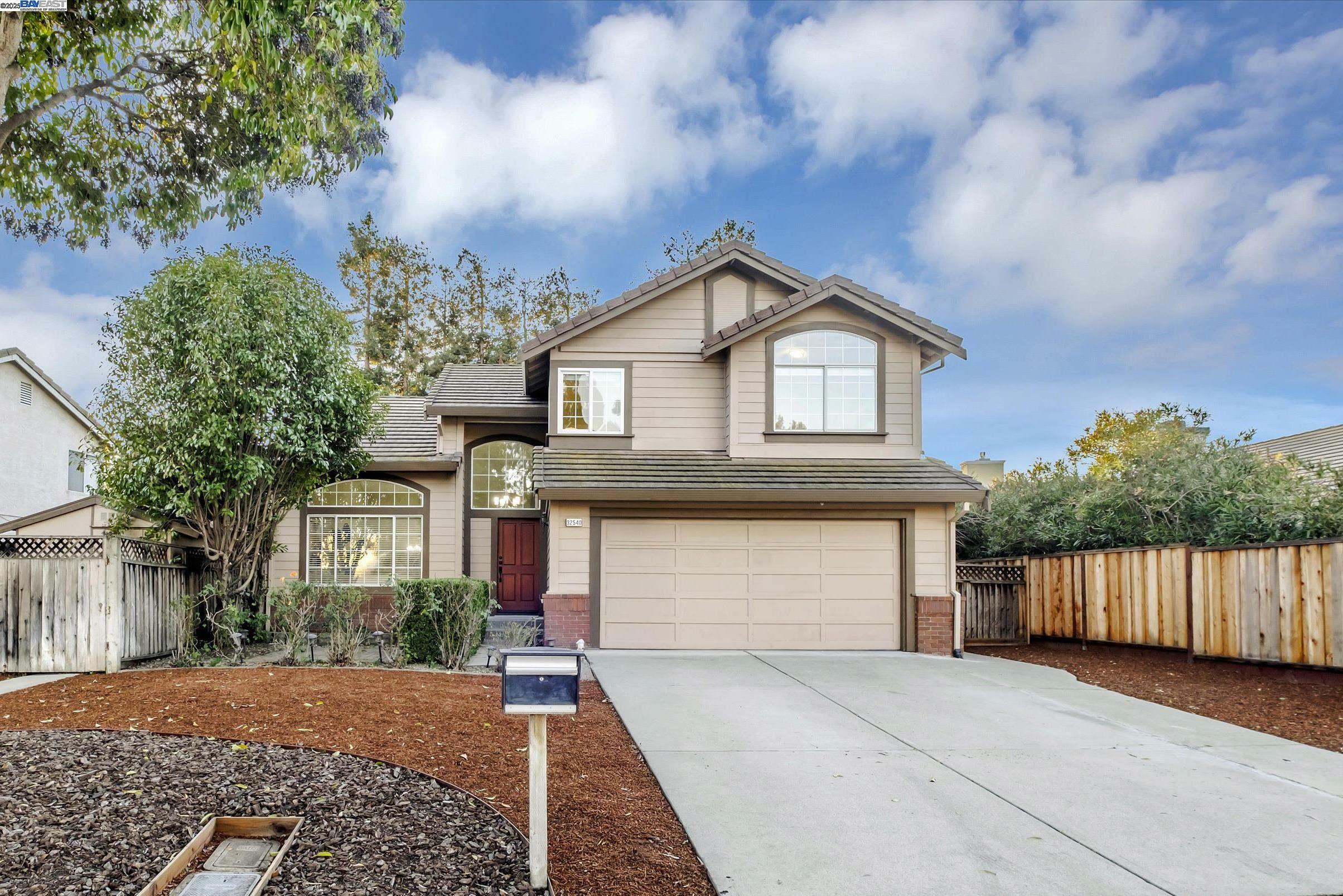 Property Photo:  32540 Cottonwood St  CA 94587 