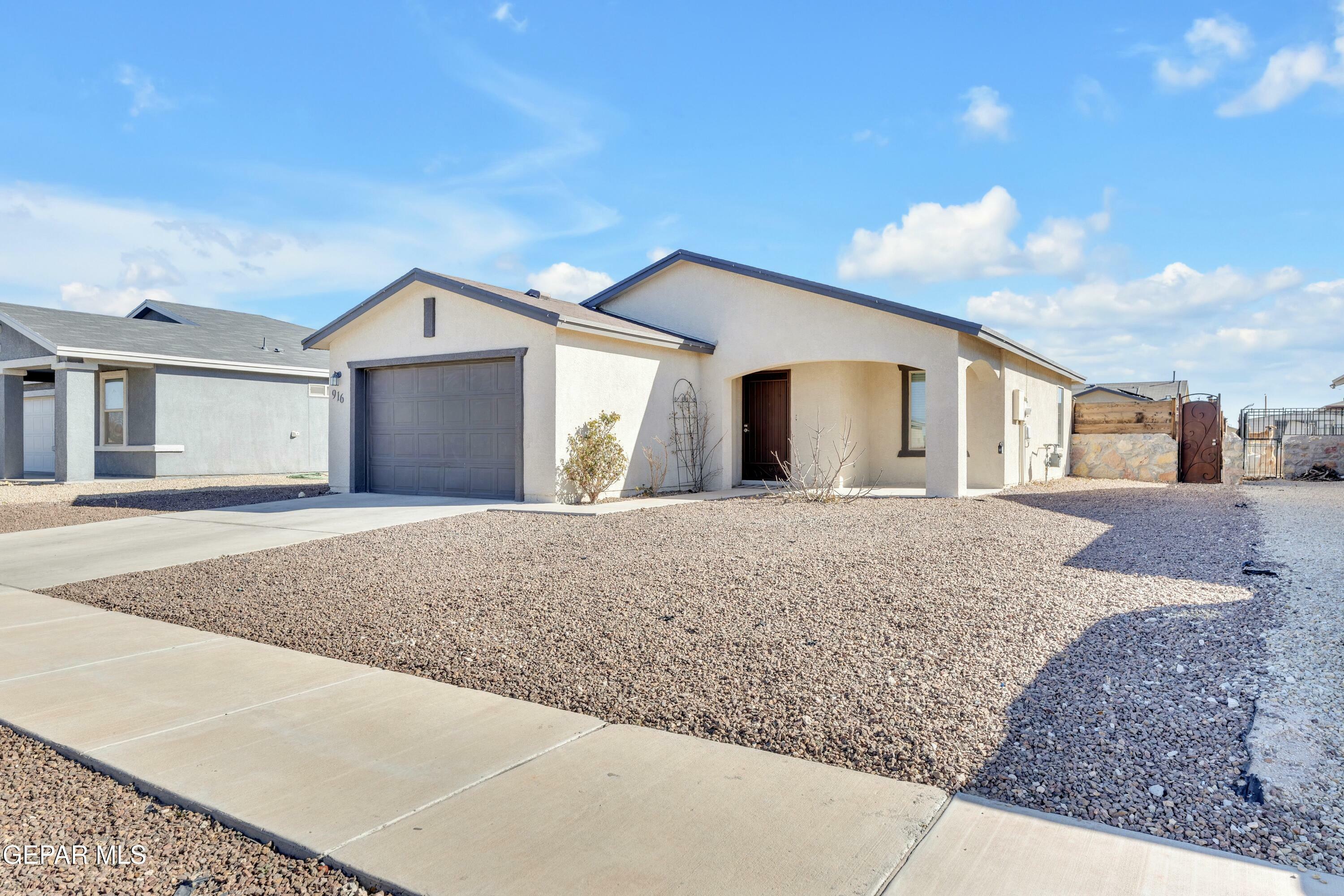 Property Photo:  916 Villa Seca Drive  TX 79928 