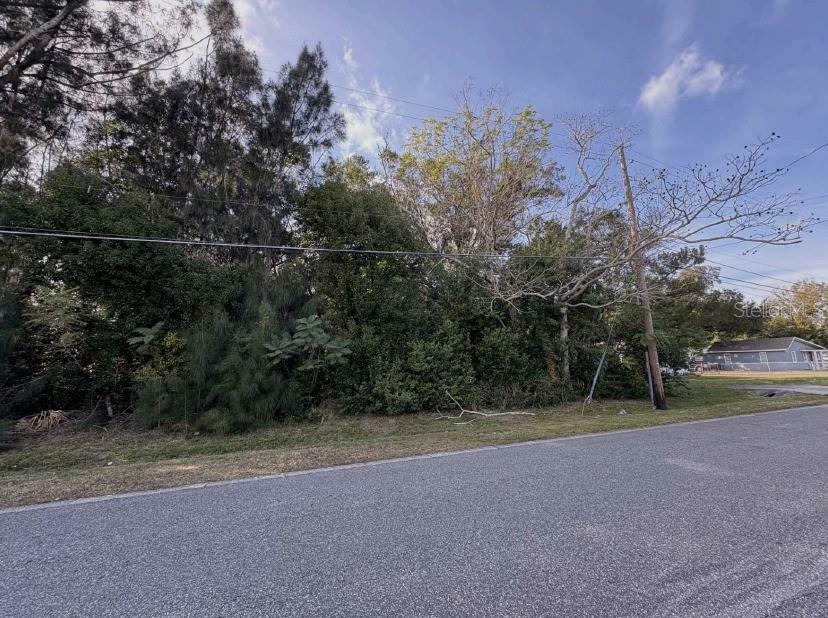 Property Photo:  1112 Farwell Avenue  FL 32807 