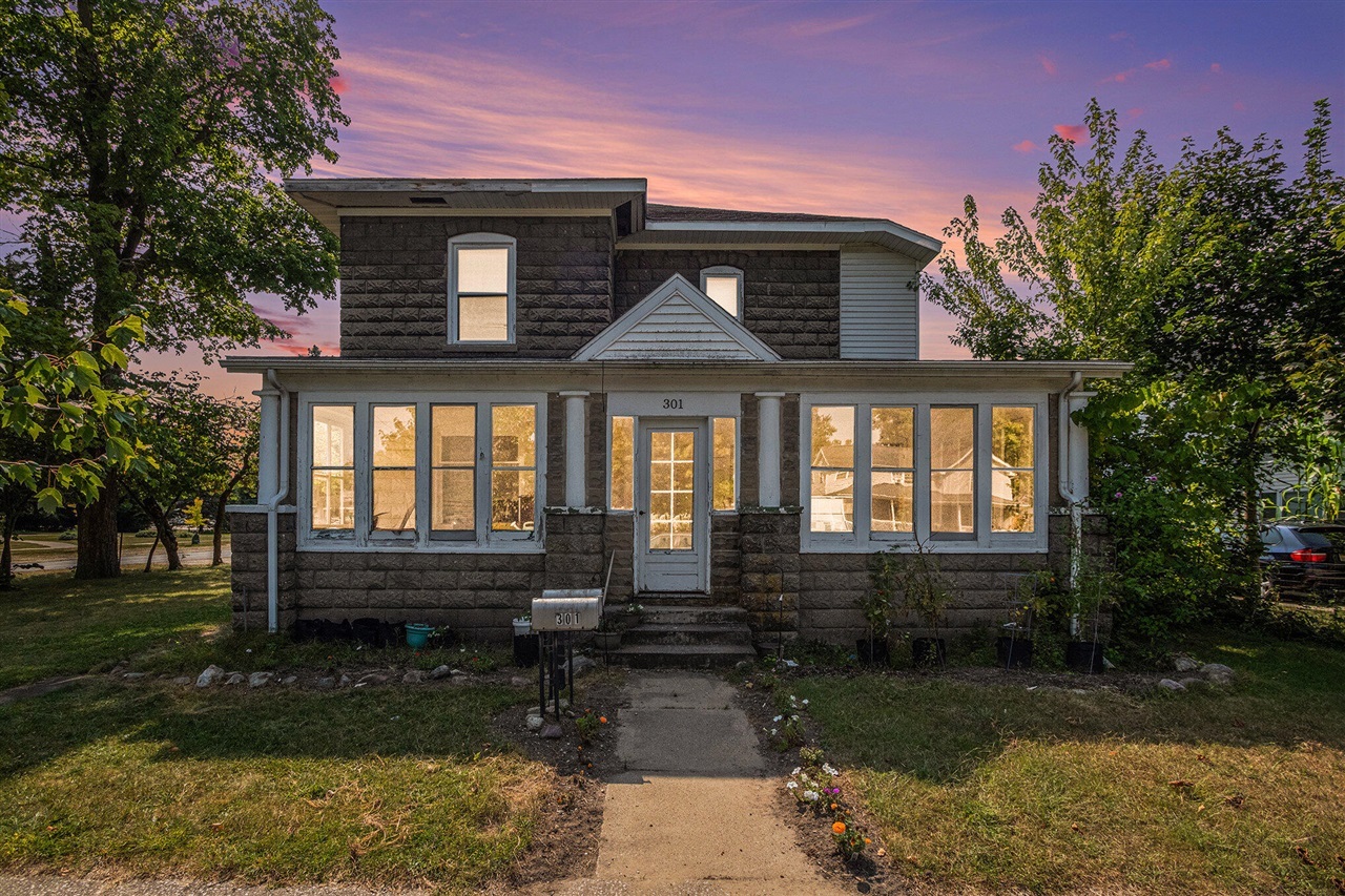 Property Photo: 301 N Main Street MI 49103-1040