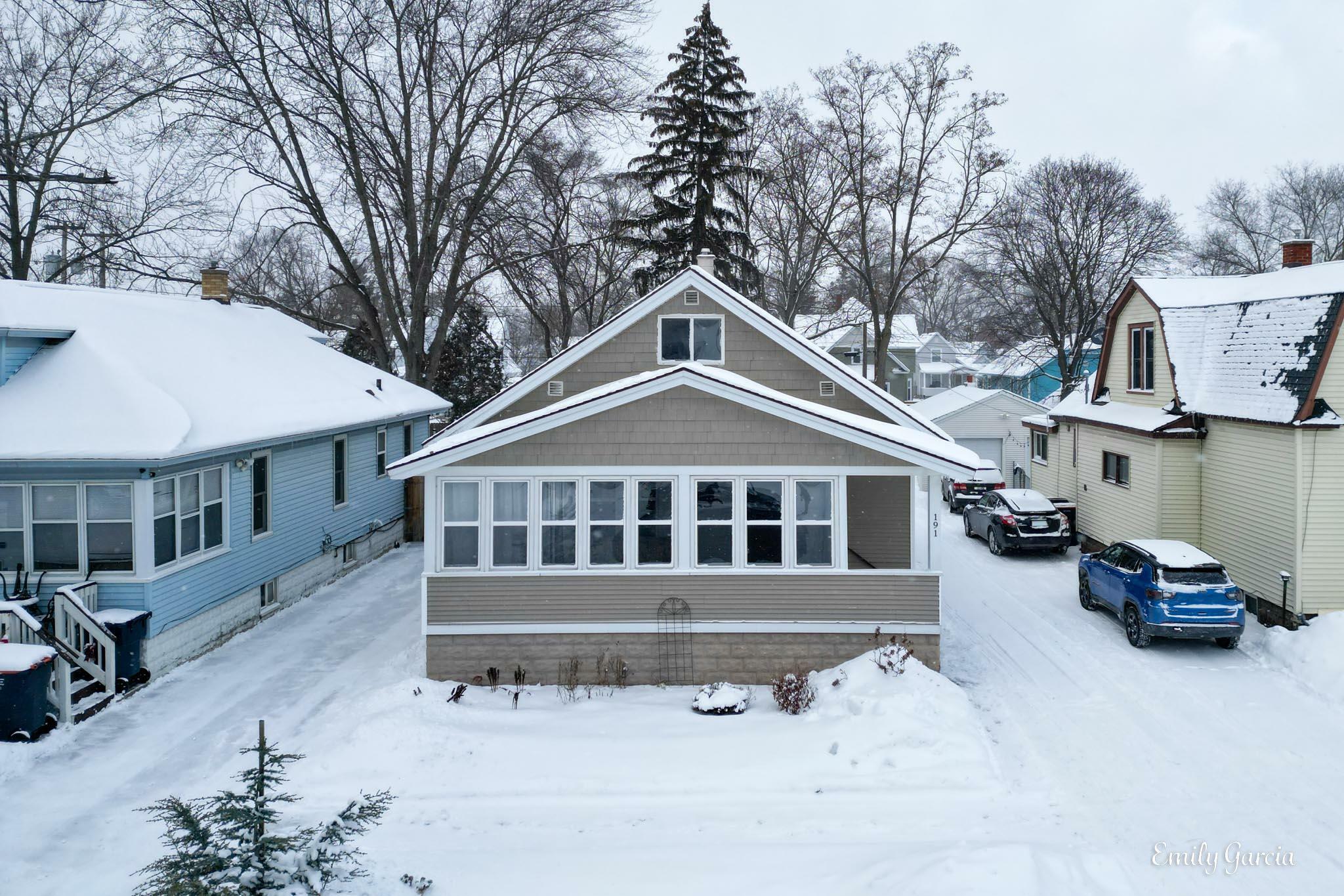 Property Photo:  191 W 19th Street  MI 49423 