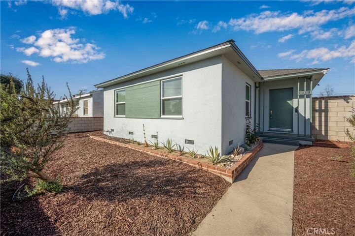 Property Photo:  10831 Rosecrans Avenue  CA 90650 