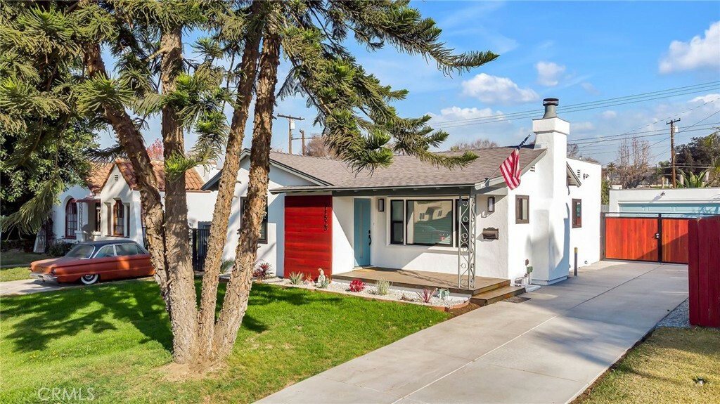Property Photo: 11523 Rincon Drive CA 90606