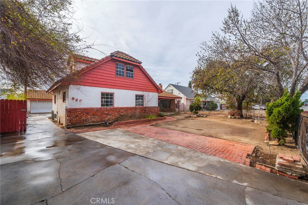 Property Photo:  820 E Cameron Avenue  CA 91790 