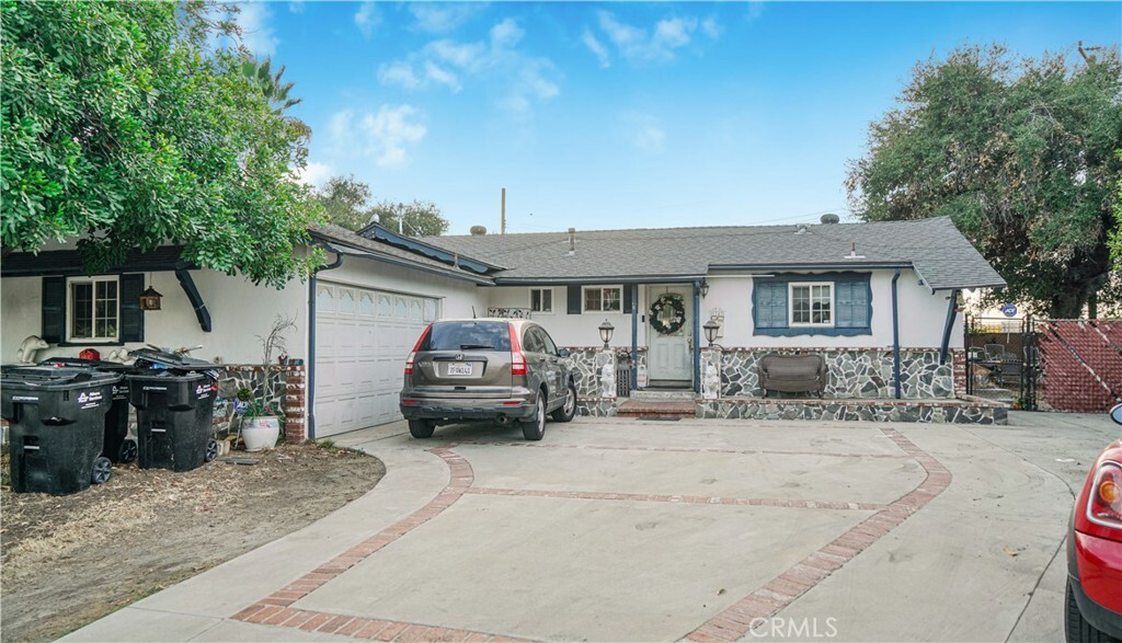 1747 S Bender Avenue  Glendora CA 91740 photo