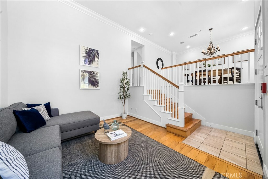 Property Photo: 6011 Dawn Creek 7 CA 90094