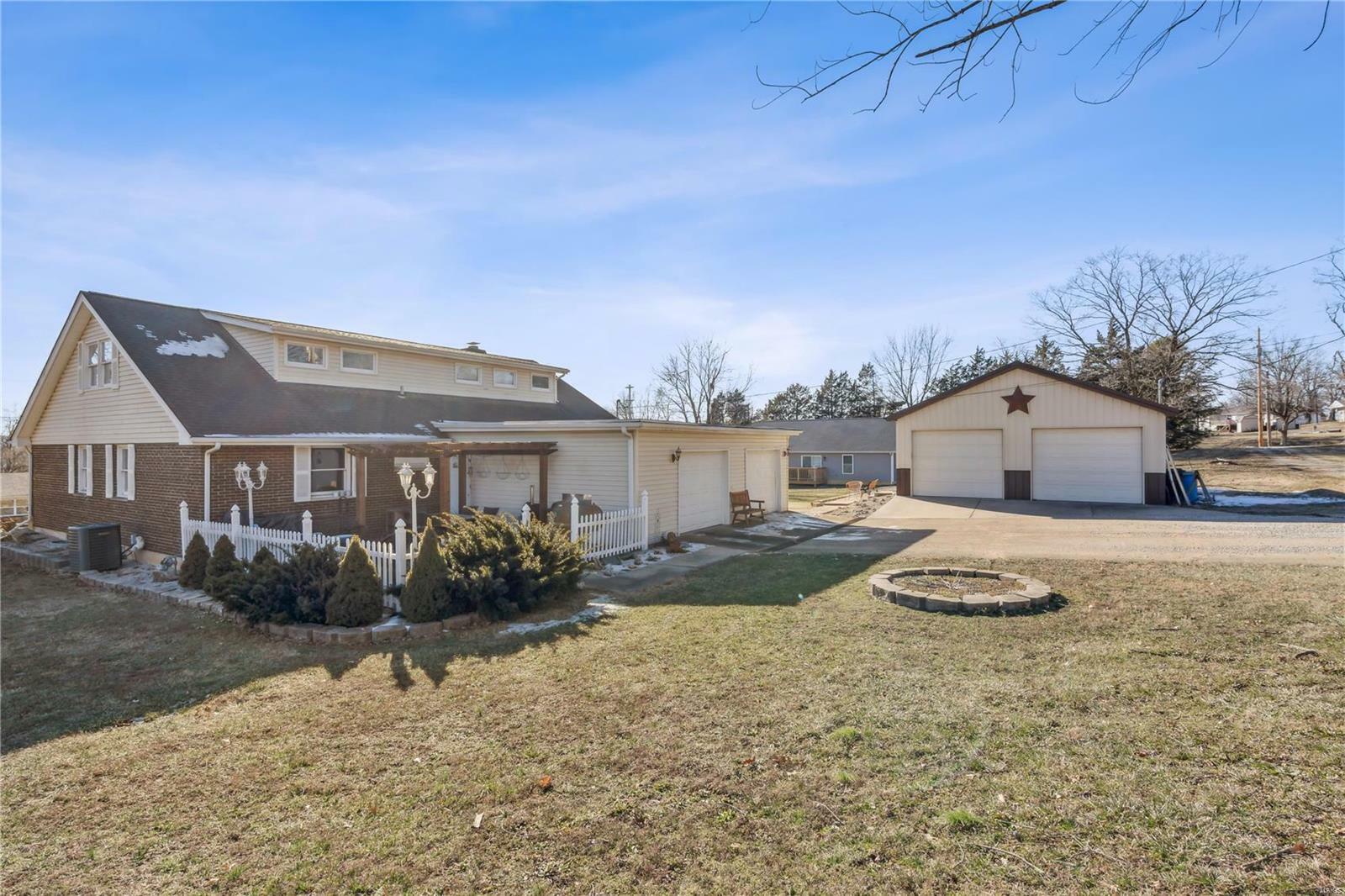 Property Photo:  219 Cypress Street  MO 63601 