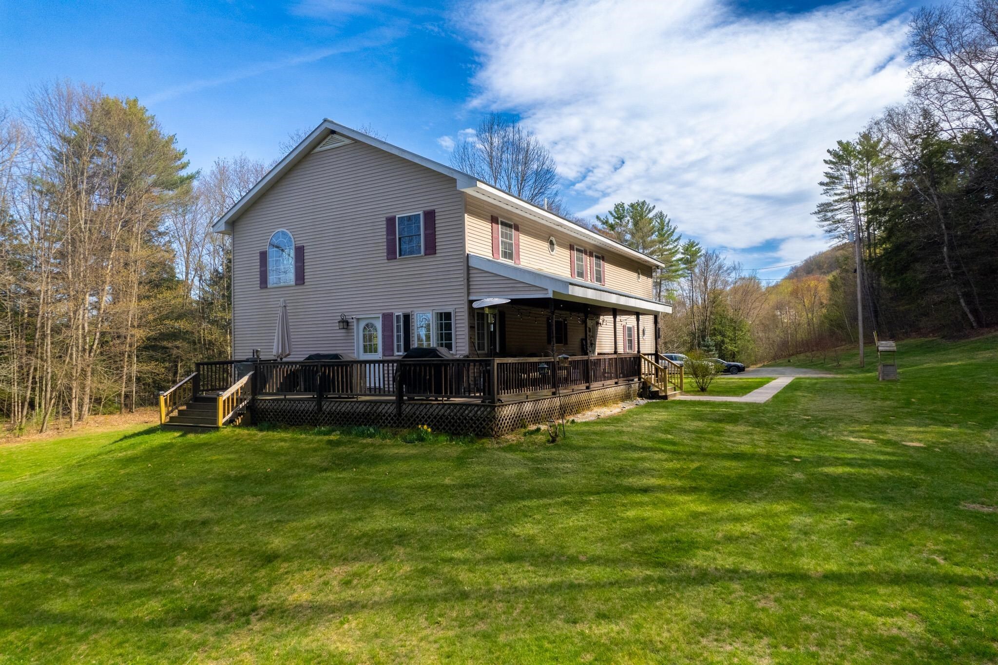 Property Photo:  11 Gilson Farm Lane  VT 05048 