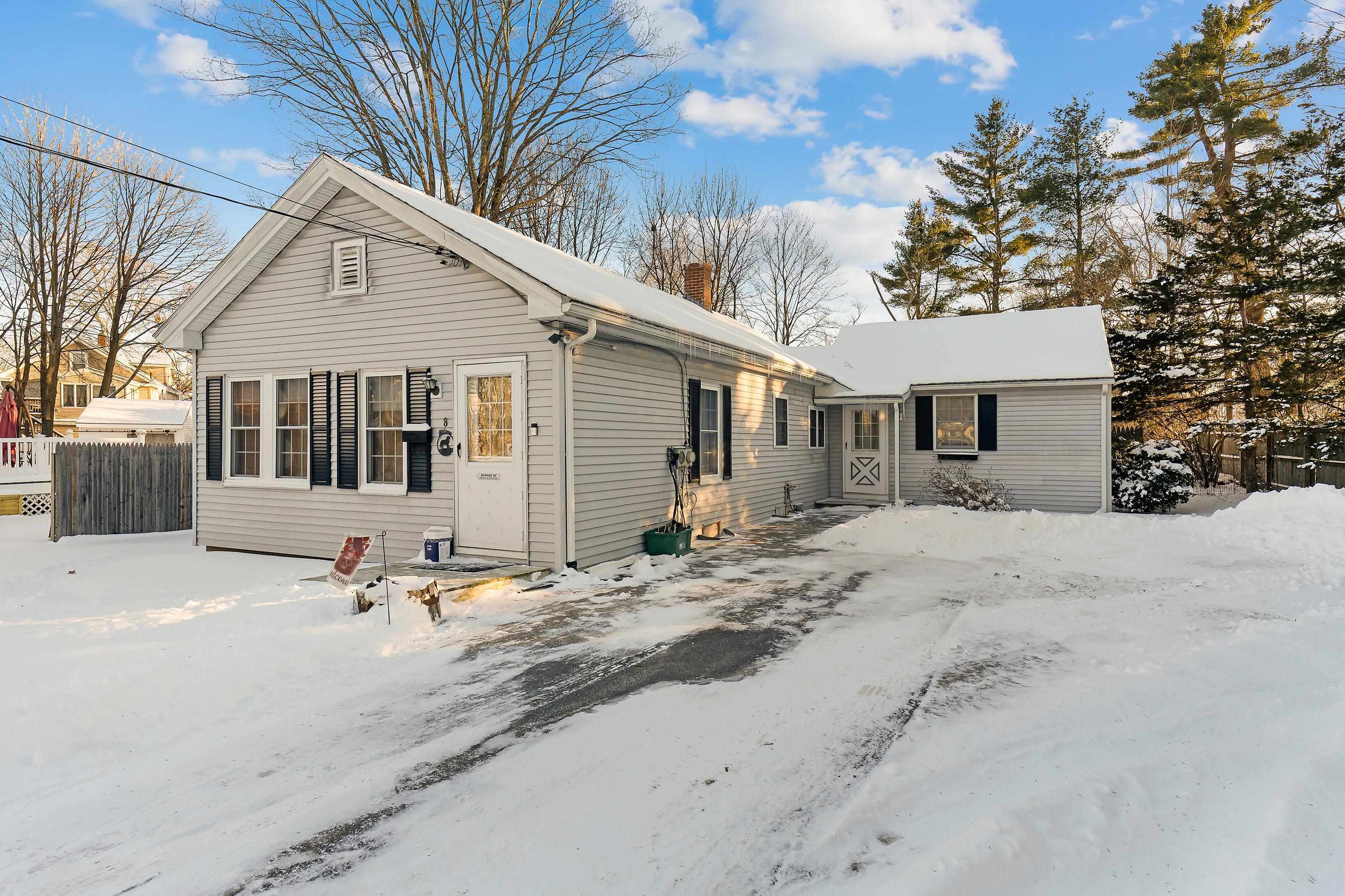 Property Photo:  8 Madison Avenue  NH 03867 