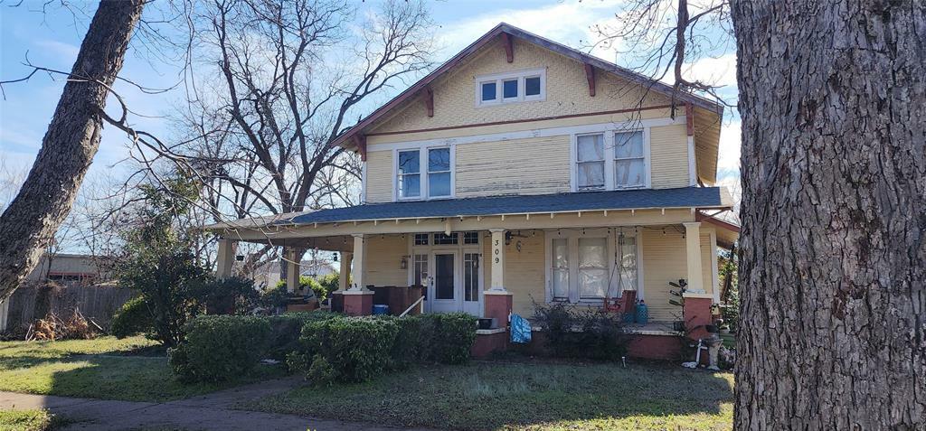 Property Photo:  309 W San Saba Street  TX 76693 