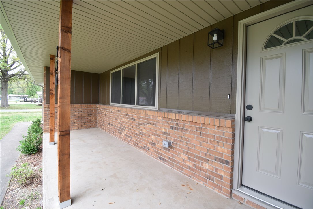 Property Photo: 220 N Byers Avenue AR 72734