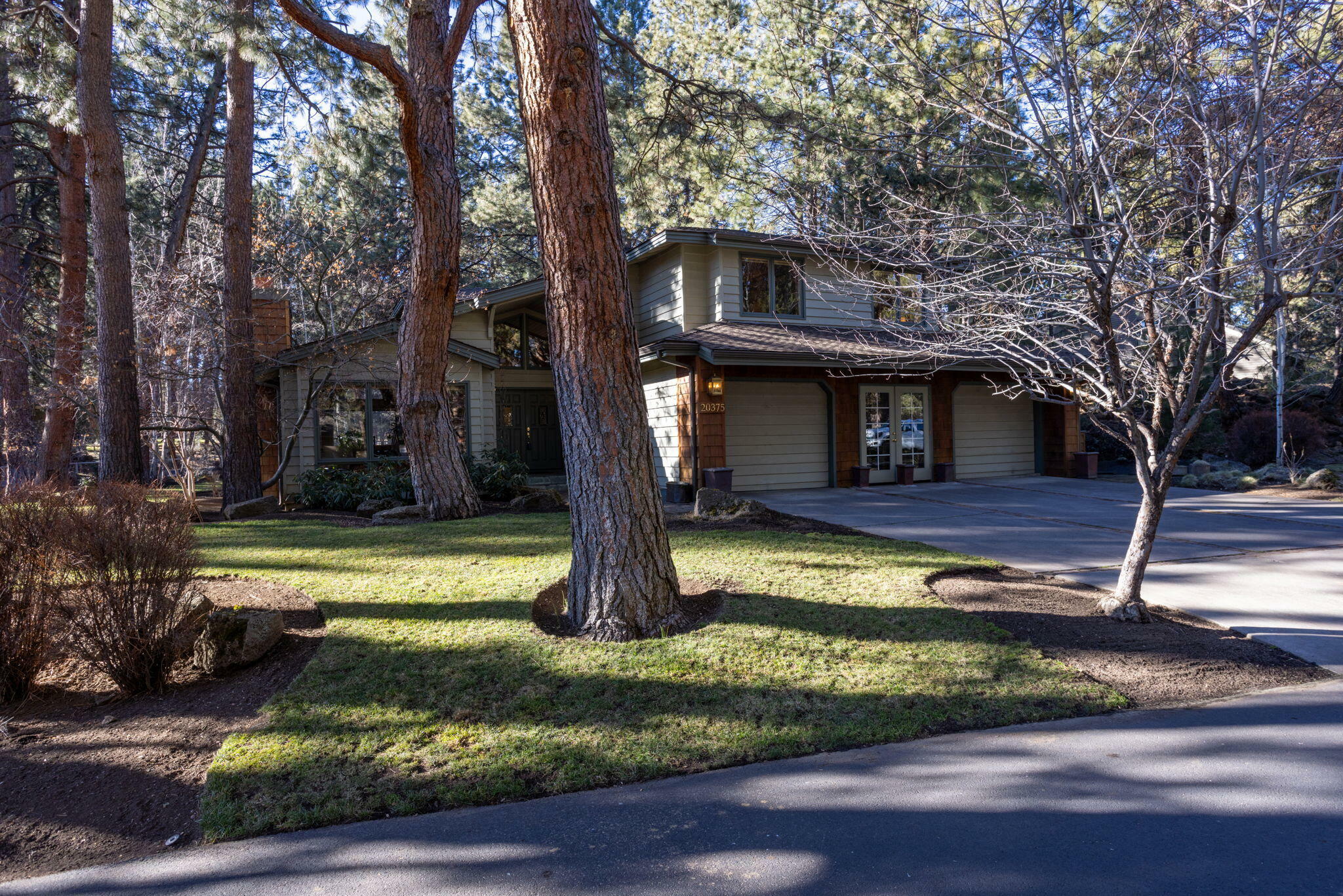 Property Photo:  20375 SE Big Bear Court  OR 97702 