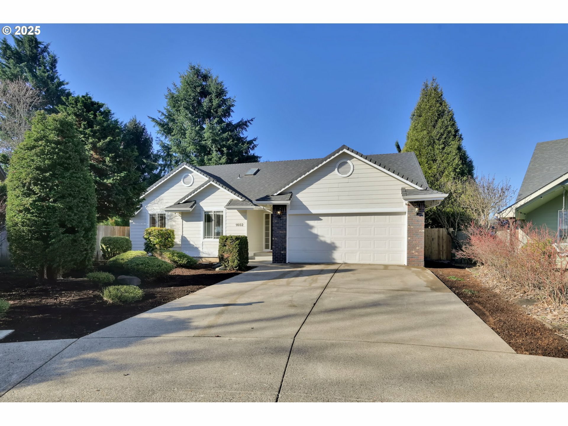 1652 Westfall Ct  Eugene OR 97401 photo