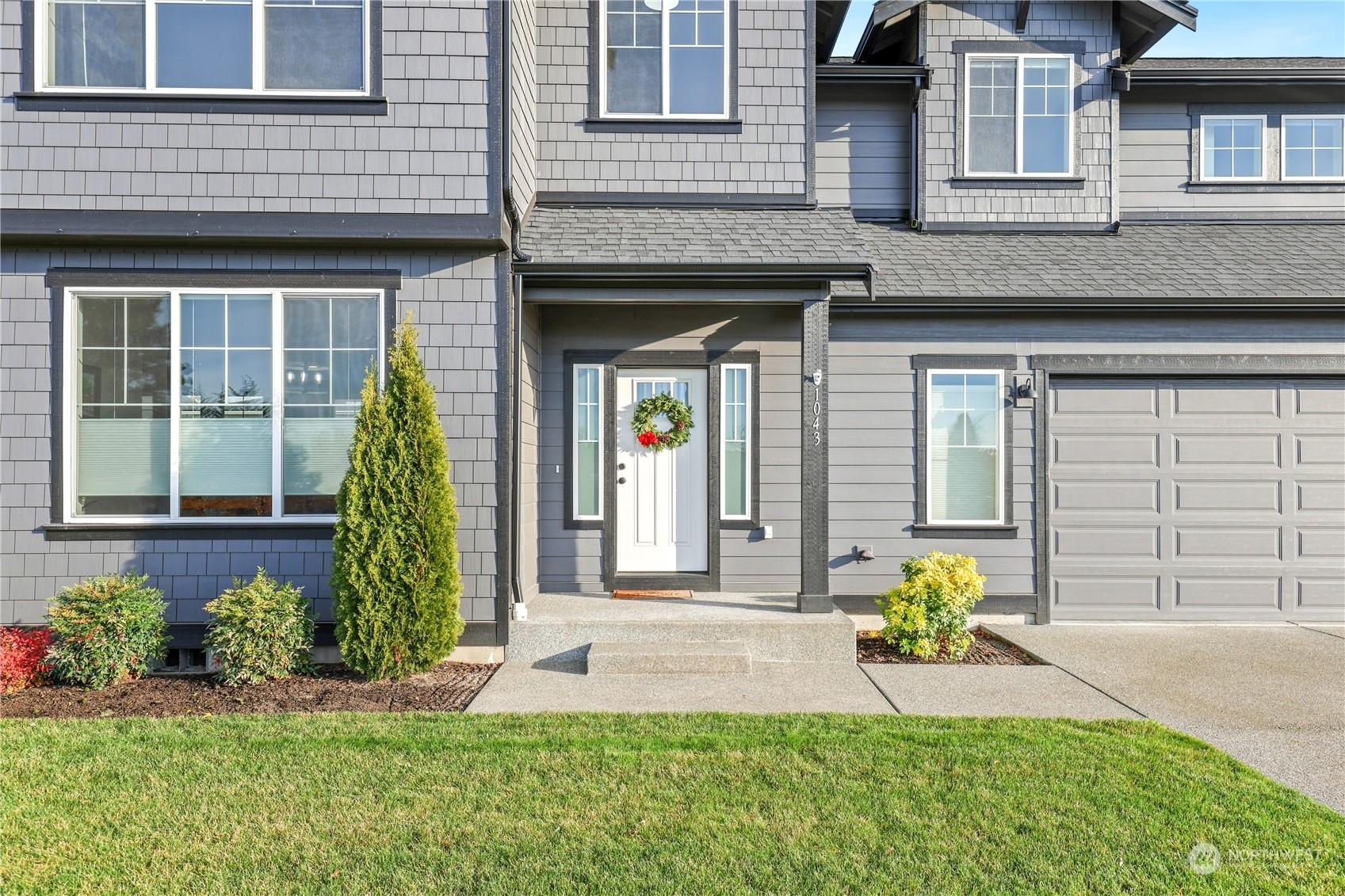 Property Photo: 1043 Boyle Street WA 98022