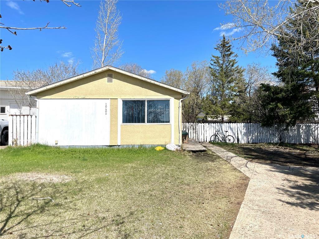 Property Photo: 10408 Laurier Crescent SK S9A 3A8