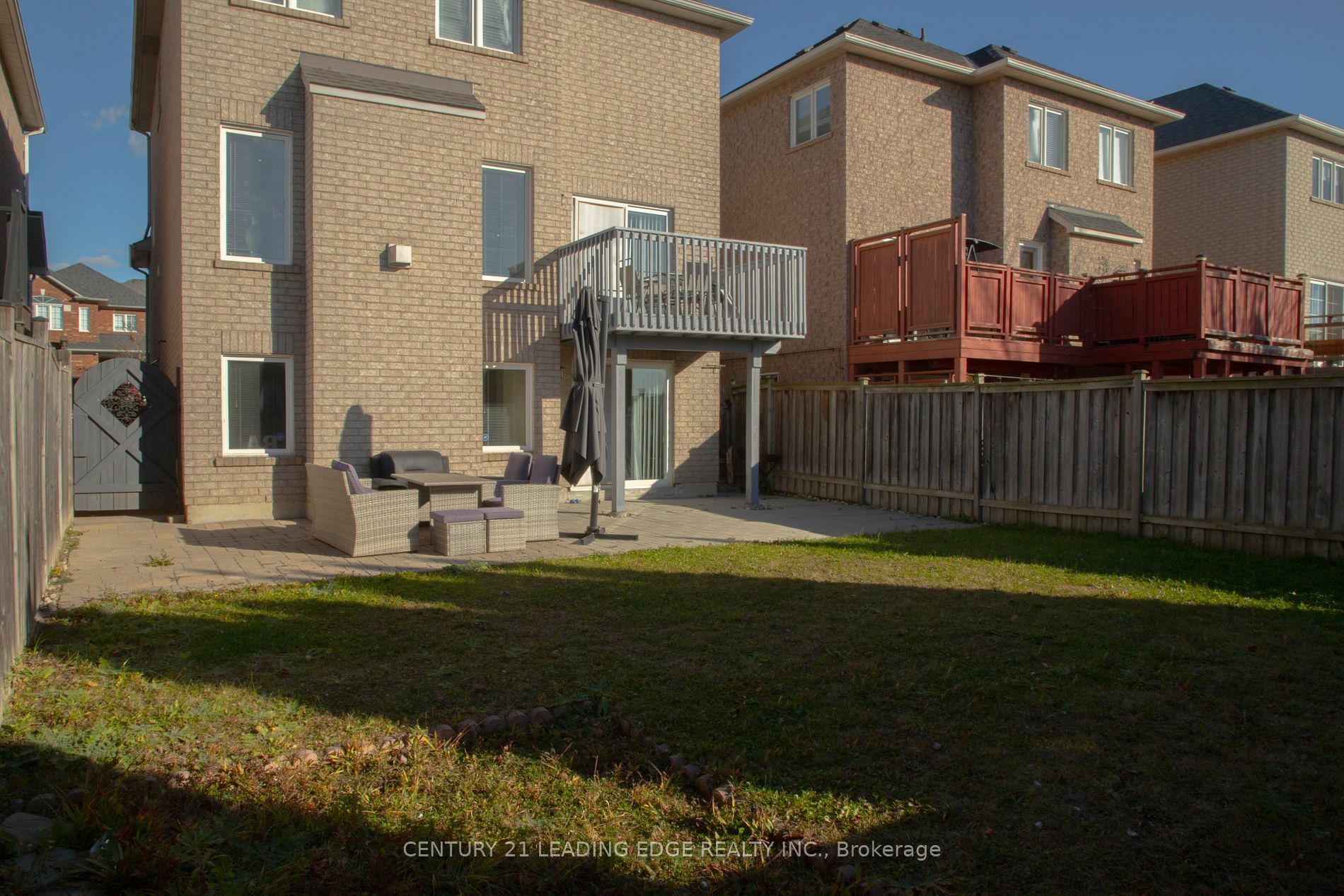 Photo de la propriété:  157 Dooley Cres  ON L1T 4J6 