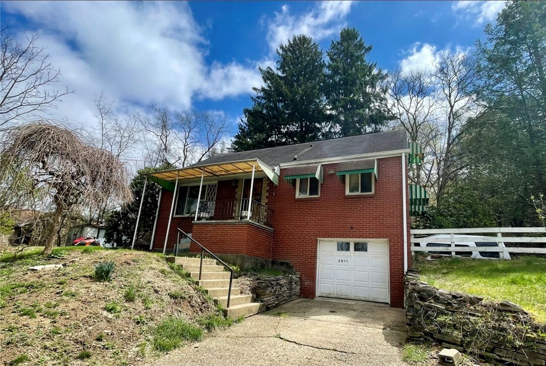 Property Photo: 2811 Old Washington Rd PA 15317