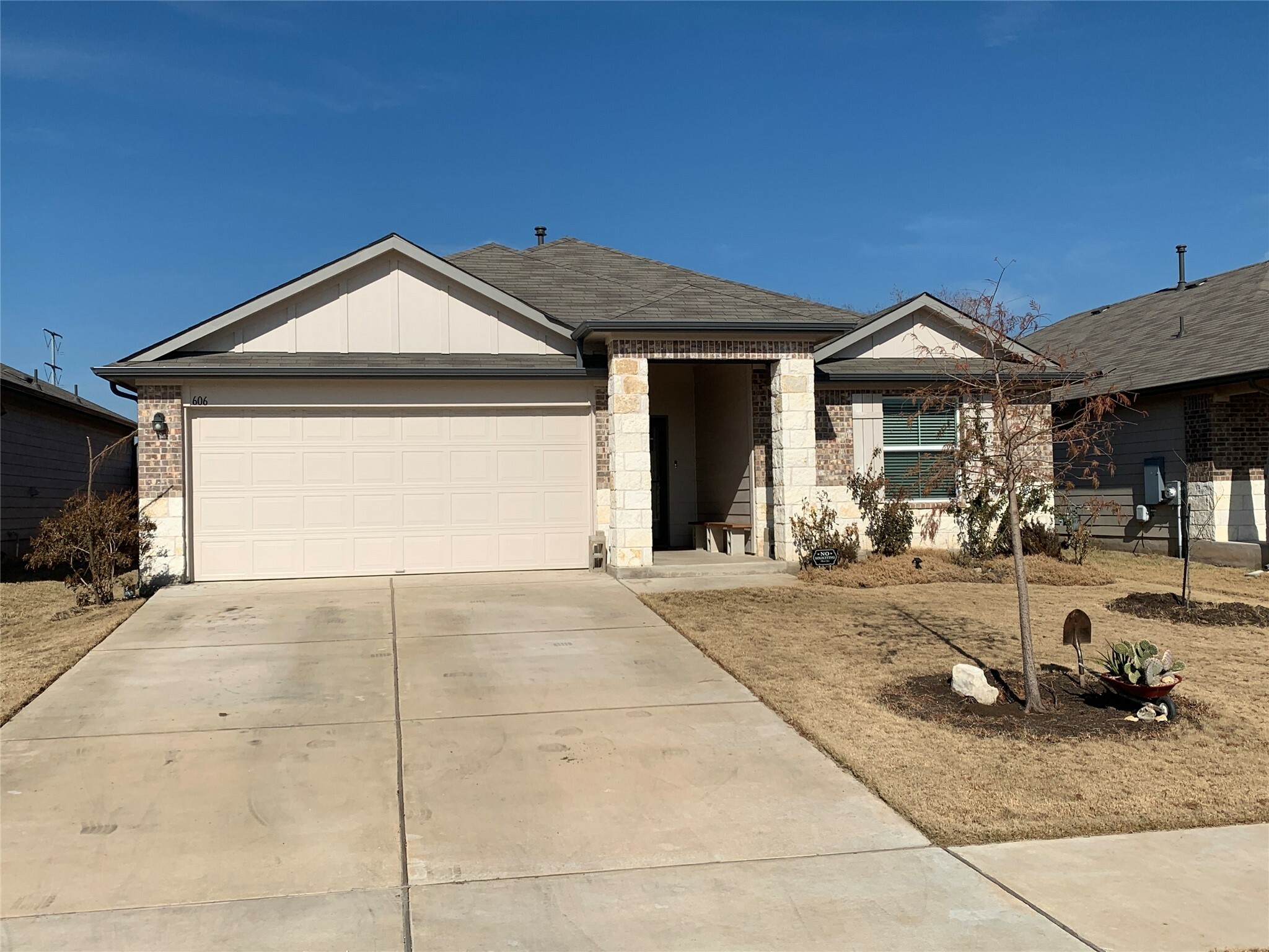 Property Photo:  606 Quarton Drive  TX 78634 