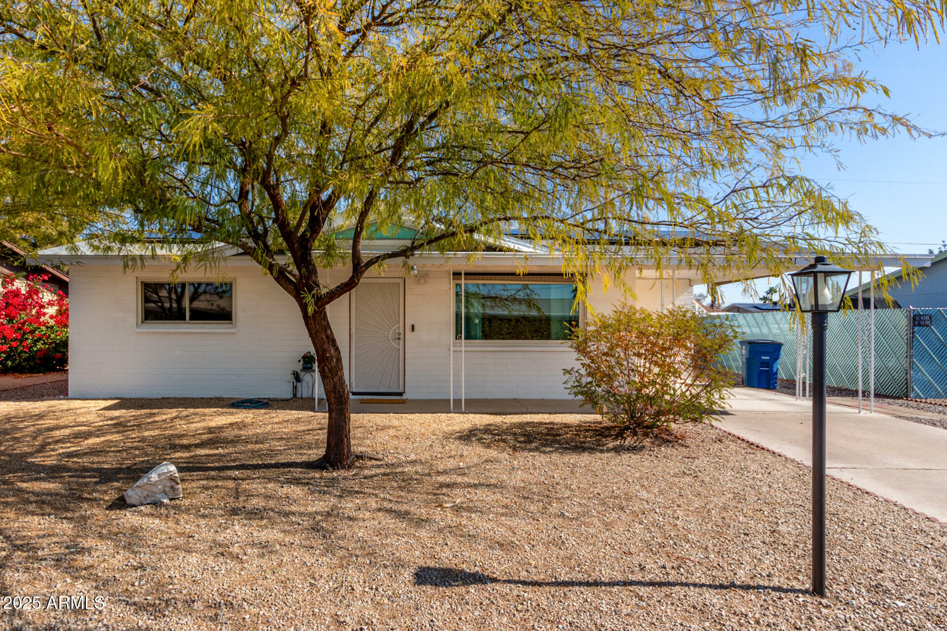 Property Photo:  1121 S Lawther Drive  AZ 85120 