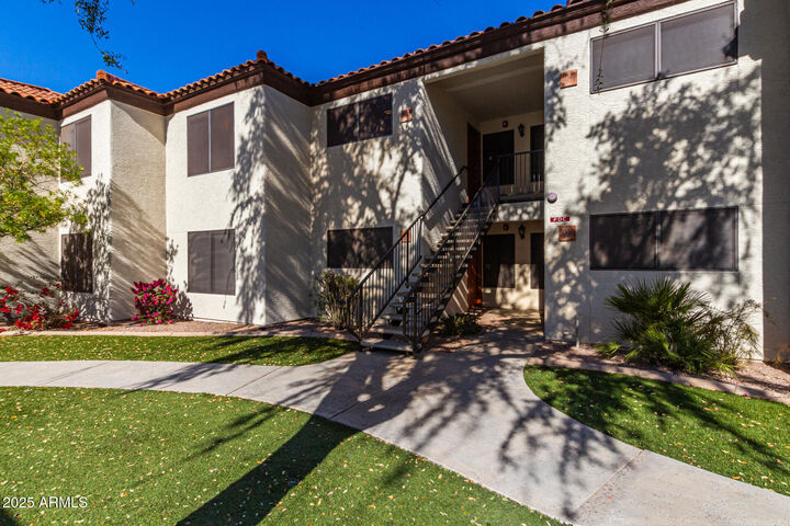 Property Photo:  9990 N Scottsdale Road 2048  AZ 85253 