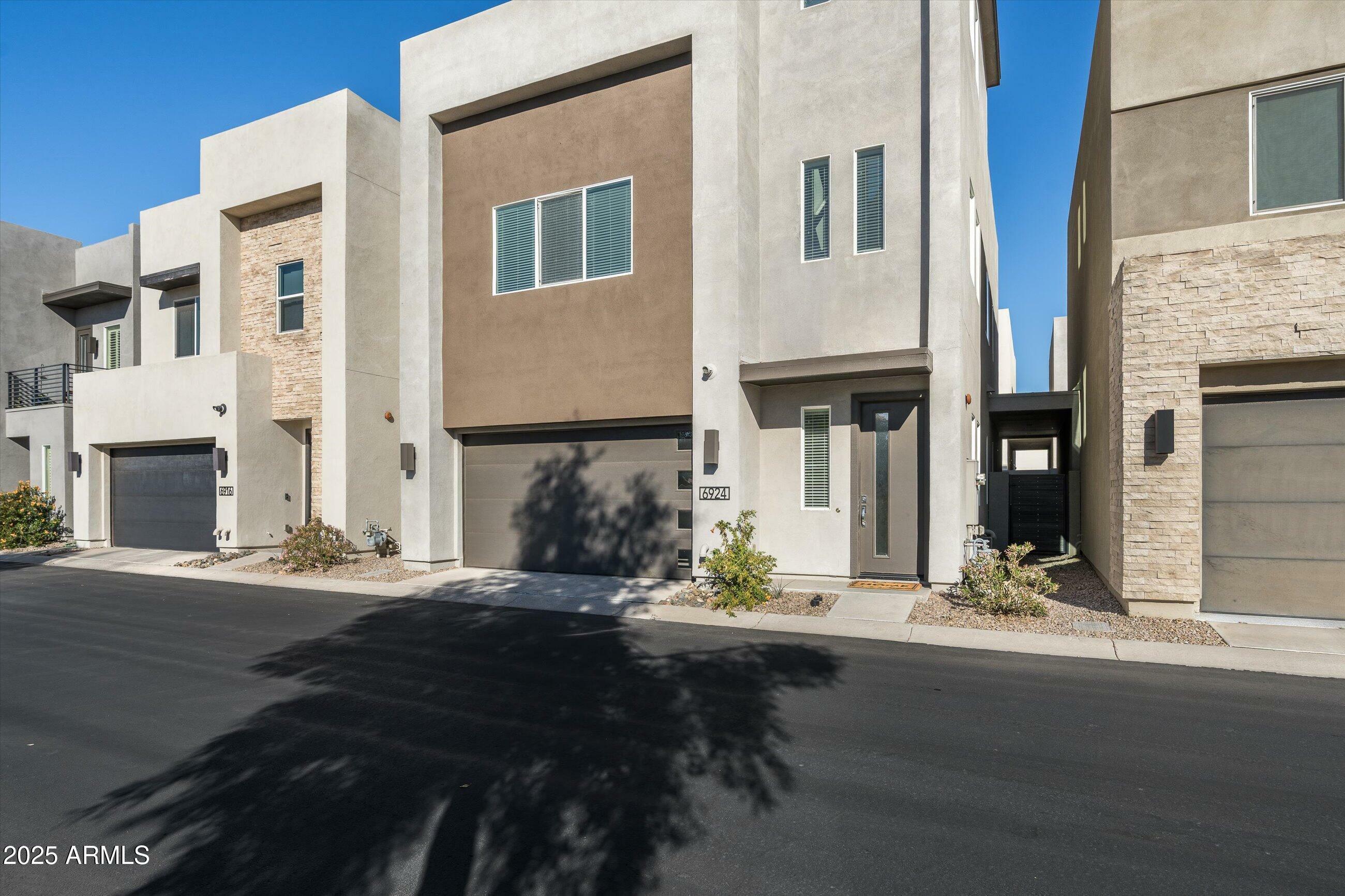 Property Photo:  6924 E Lyra Drive  AZ 85257 