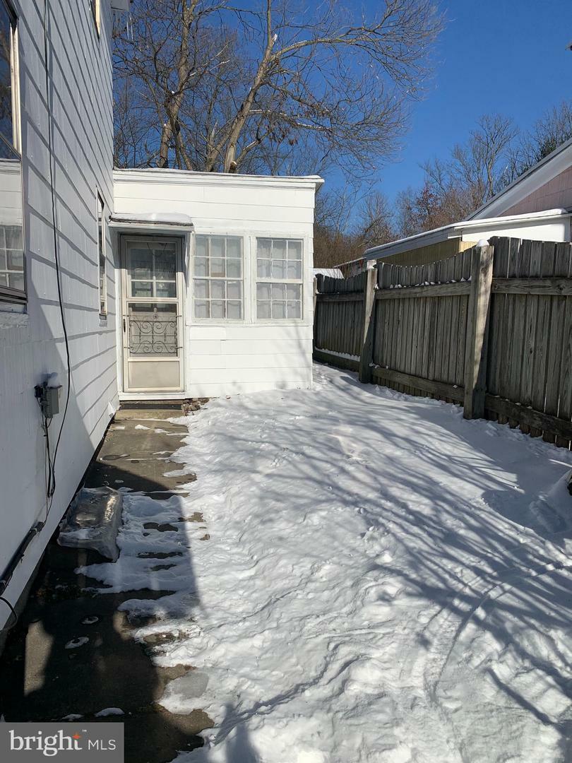 Property Photo:  541 E Elm Street  PA 18252 