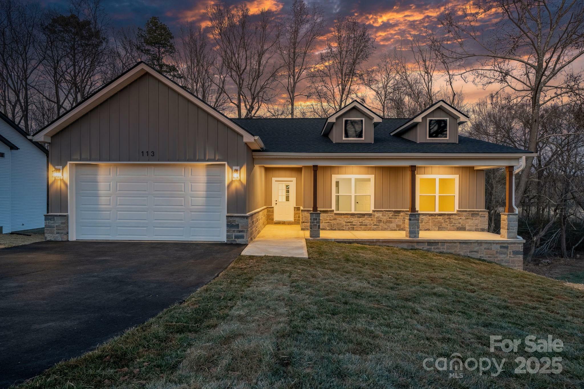Property Photo: 113 Brentwood Drive NC 28650