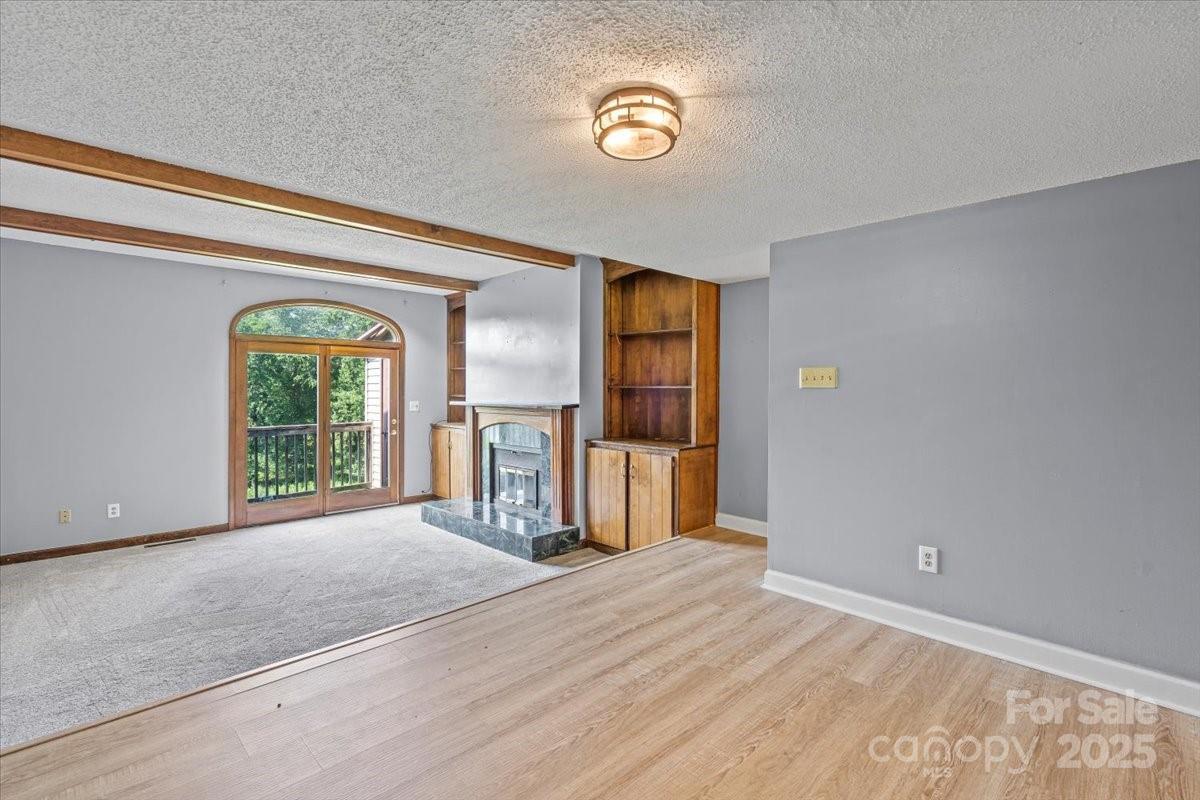 Property Photo: 5190 Corbin Lane NC 28601