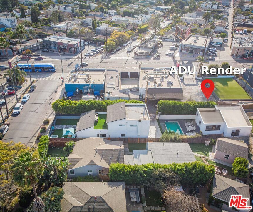 Property Photo:  835   Sunset Ave  CA 90291 