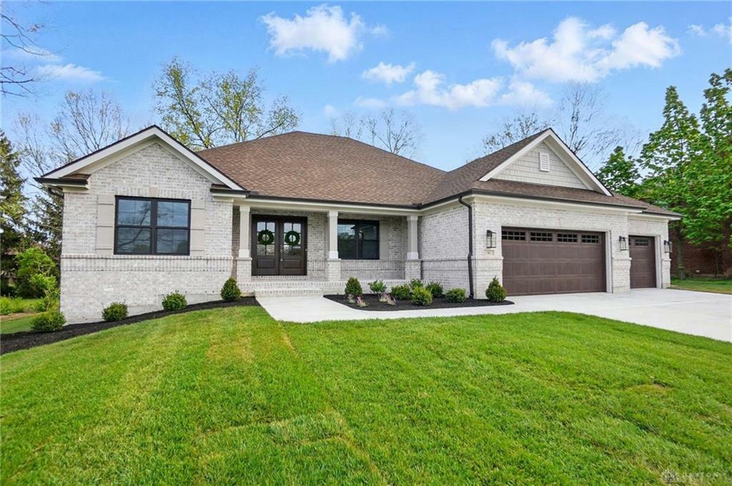 Property Photo: 411 E Social Row Road OH 45458