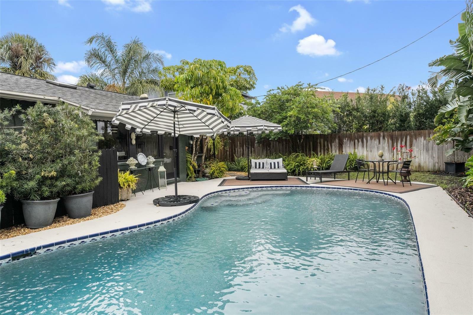 Property Photo:  1424 Cavendish Road  FL 32789 