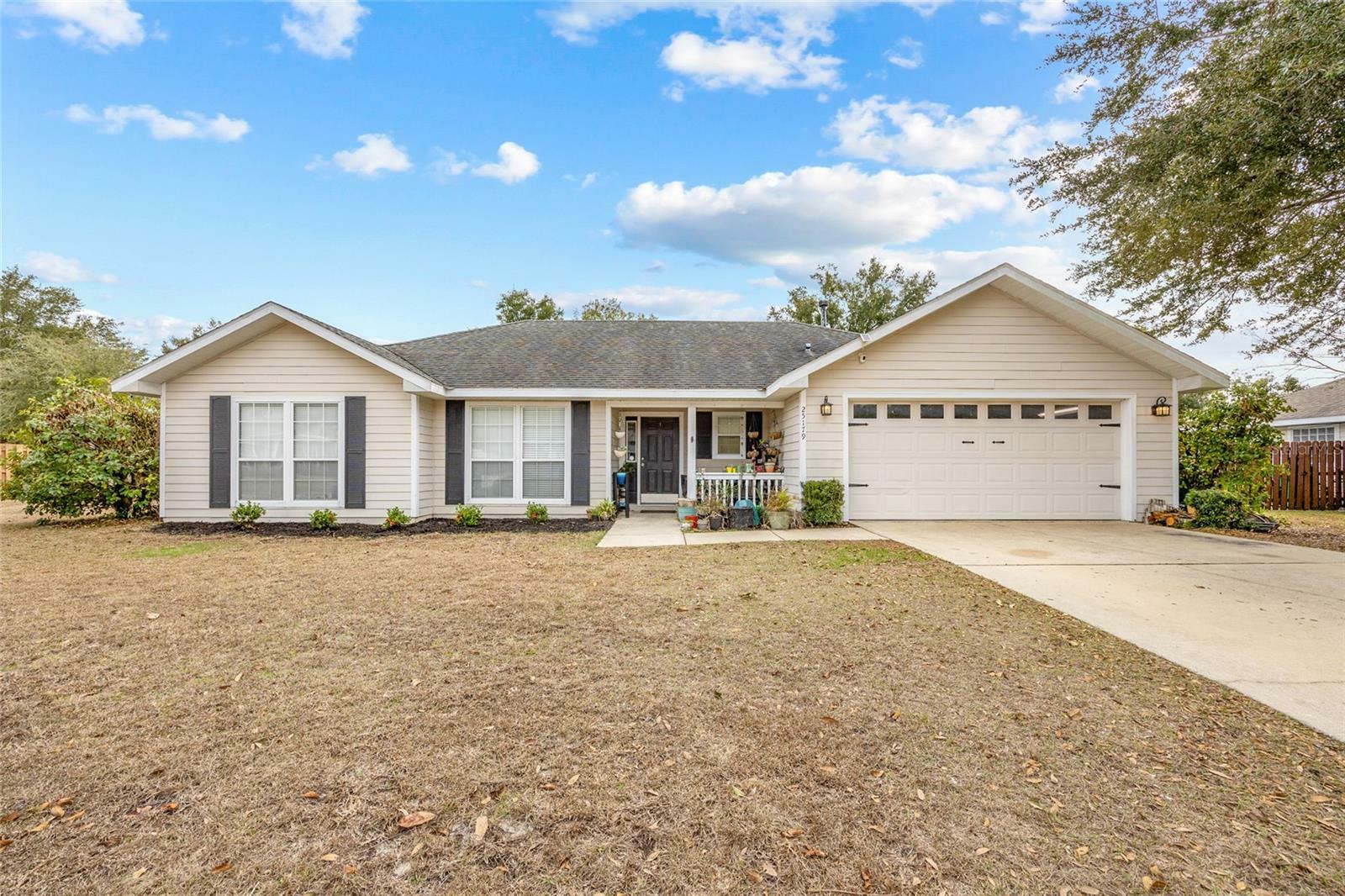 Property Photo: 25179 NW 10th Avenue FL 32669