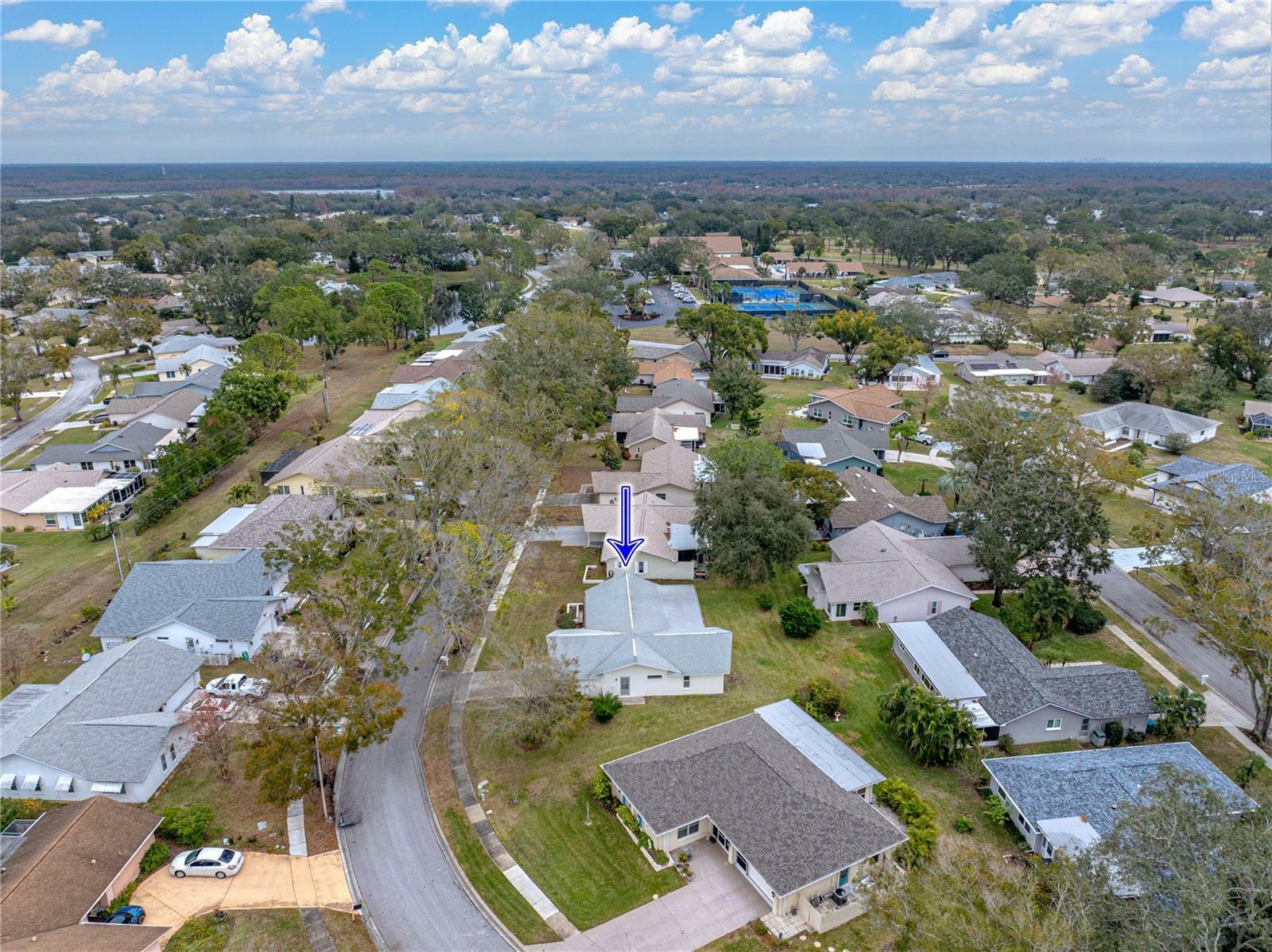 Property Photo: 1559 Glengarry Drive FL 34684