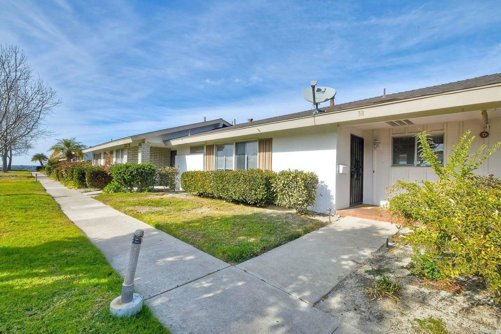 Property Photo:  3660 N Vista Campana 38  CA 92057 