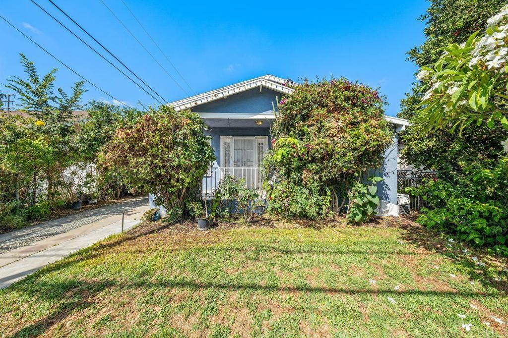 Property Photo:  5609 Gifford Ave  CA 90270 