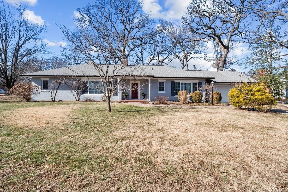 Property Photo: 20 Taylor Woods Drive MO 63122