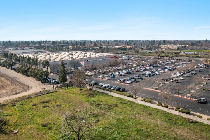 7711 Lenhart Road  Sacramento CA 95828 photo