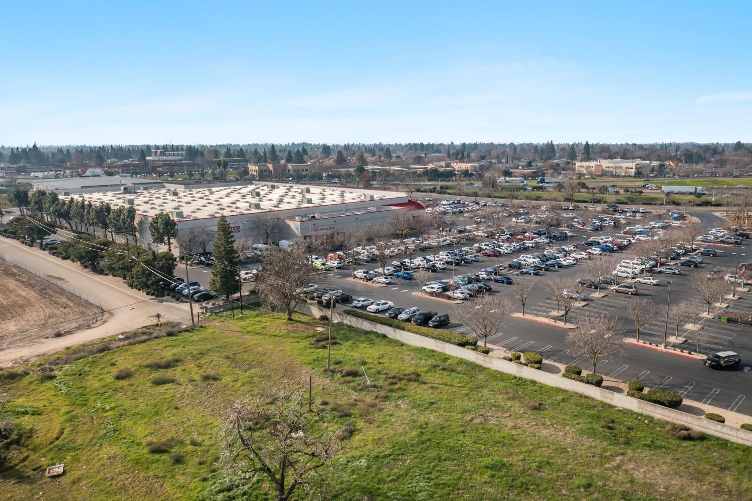 Property Photo:  7711 Lenhart Road  CA 95828 