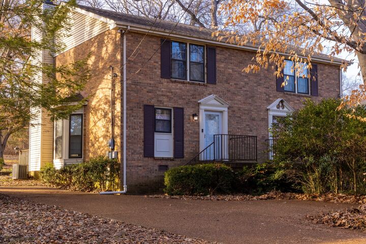 Property Photo: 3323 Lealand Ln TN 37204