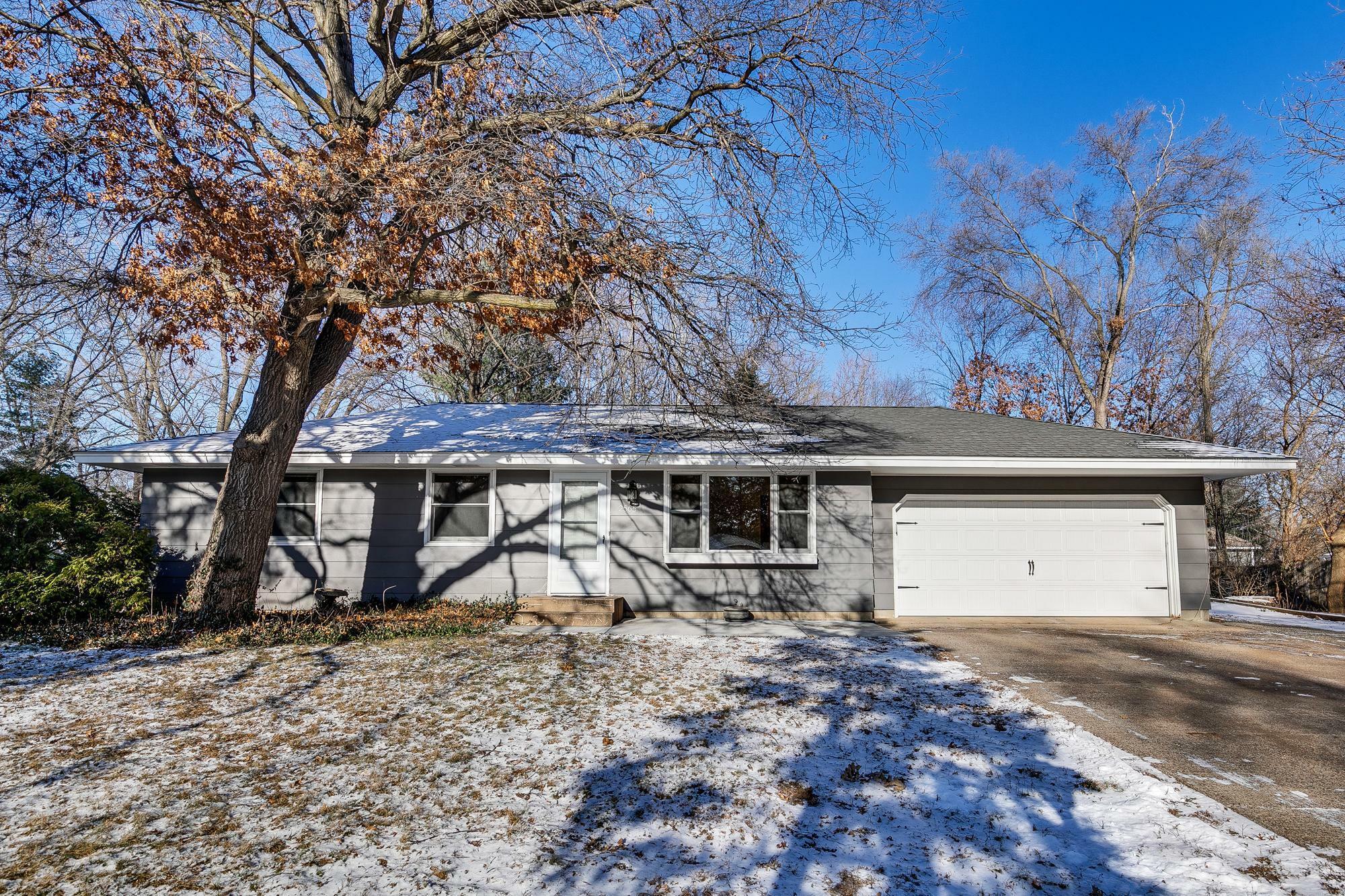 Property Photo:  2565 Ardan Avenue  MN 55112 