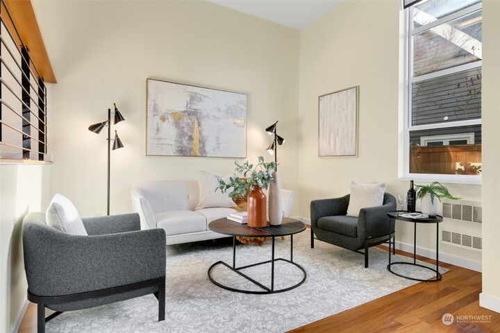 Property Photo:  5924  California Avenue SW C  WA 98136 