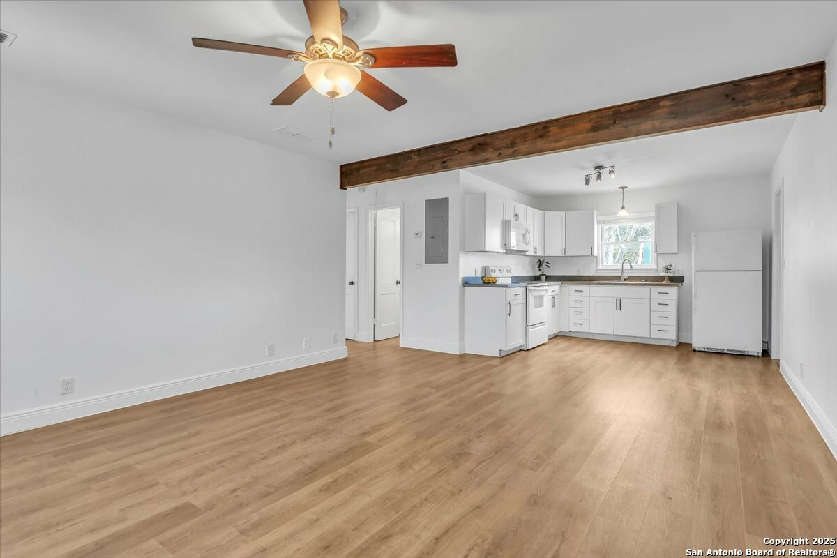 1641 Post Road  New Braunfels TX 78130 photo