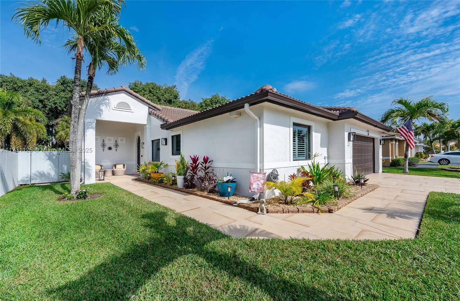 16185 SW 2nd Dr  Pembroke Pines FL 33027 photo