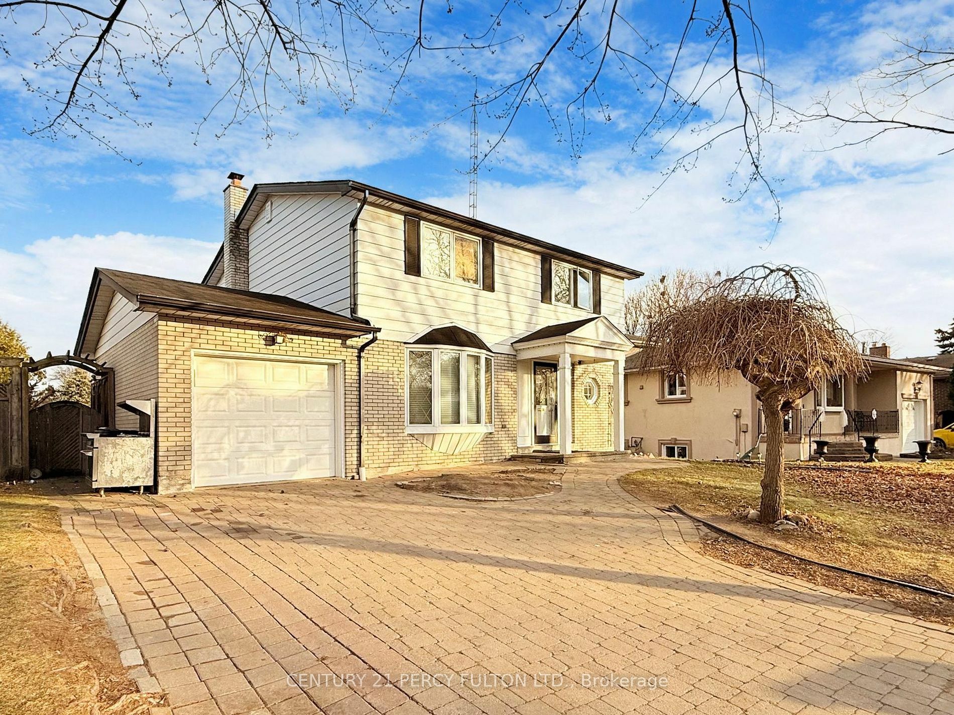 31 Erinlea Cres  Toronto ON M1H 2S8 photo