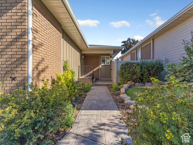 Property Photo:  3655 E Oak Rim Way  UT 84109 